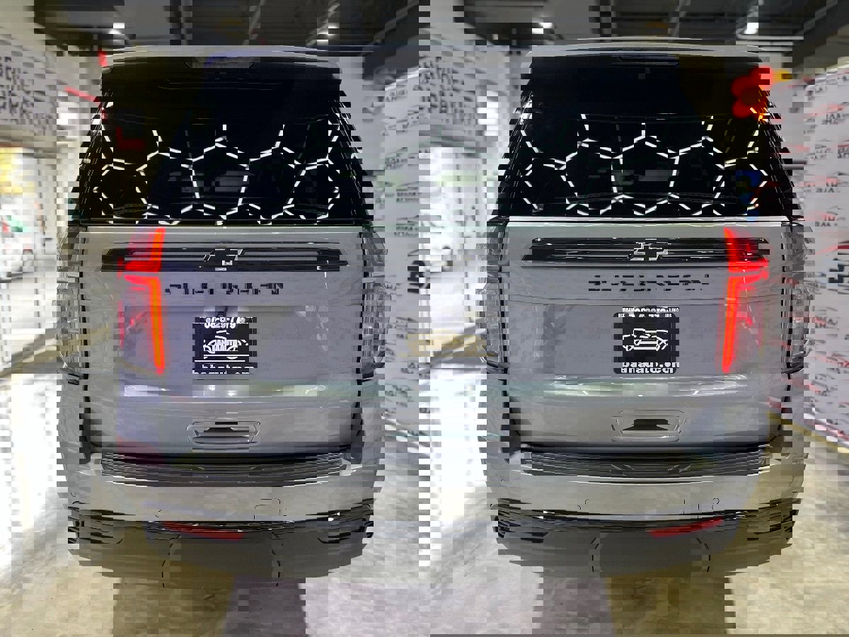 Used 2024 Chevrolet Suburban Z71 image 10