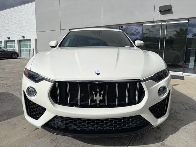 Certified 2022 Maserati Levante GT AWD/4WD image 3