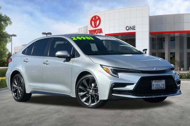 Certified 2024 Toyota Corolla SE FWD image 2