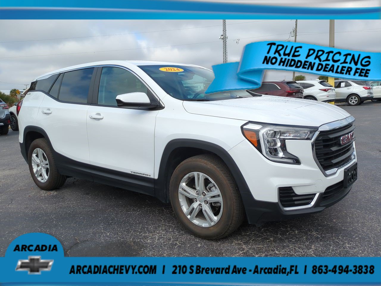 Used 2024 GMC Terrain SLE AWD/4WD image 2