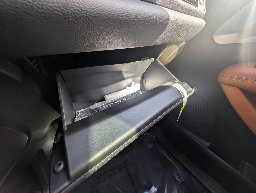 New 2026 Chrysler Pacifica Pinnacle image 40