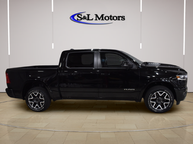 Used 2025 RAM 1500 Laramie w/ Sport Appearance Package AWD/4WD image 9