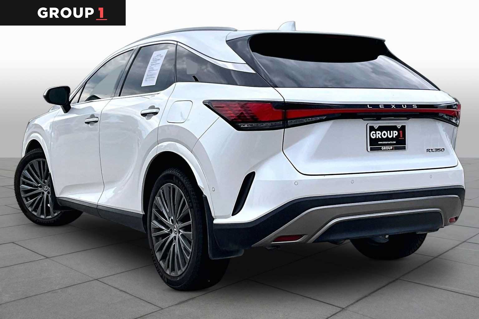 Used 2024 Lexus RX 350 FWD w/ Convenience Package image 10