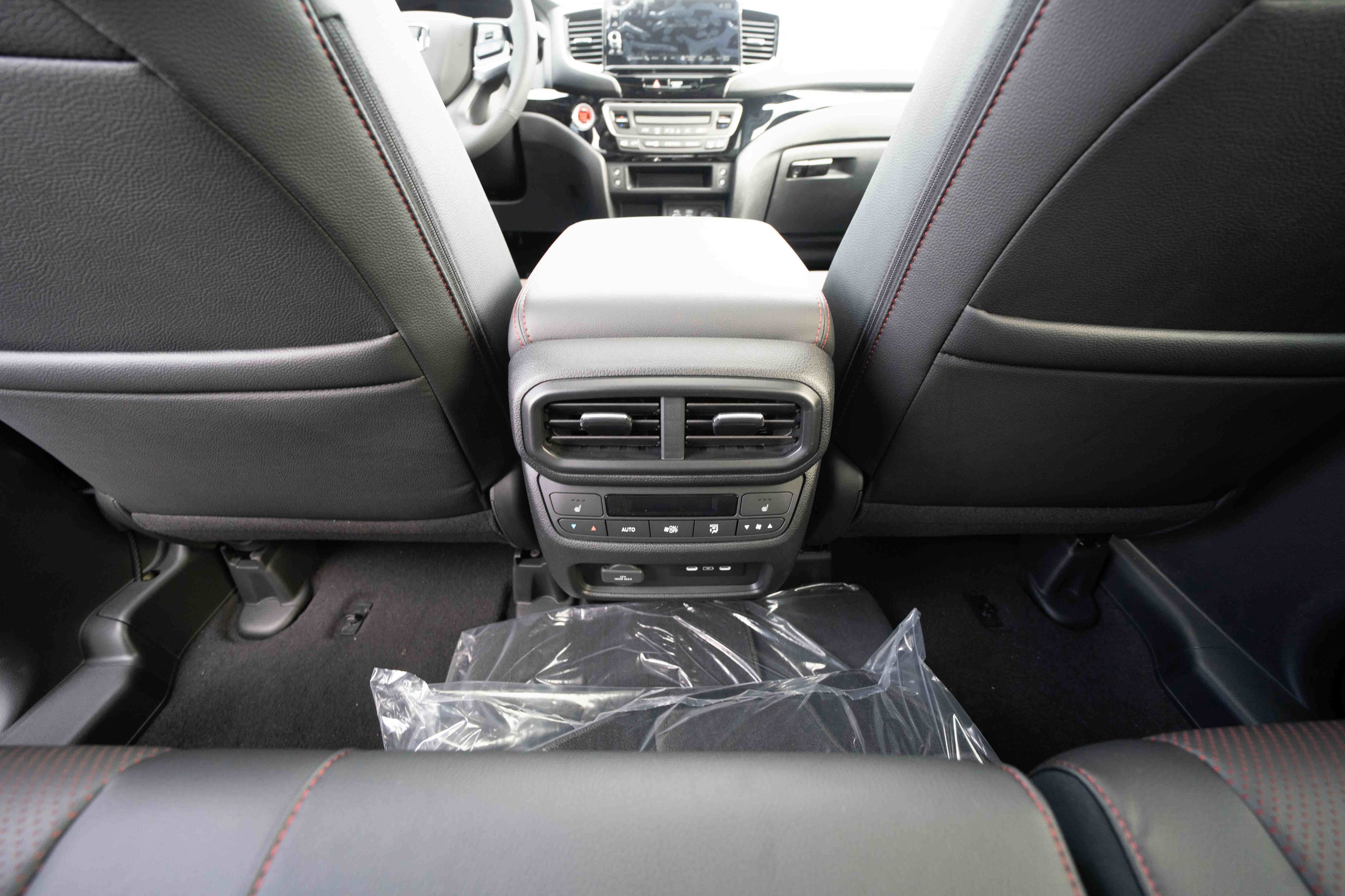 New 2026 Honda Ridgeline Black Edition image 22
