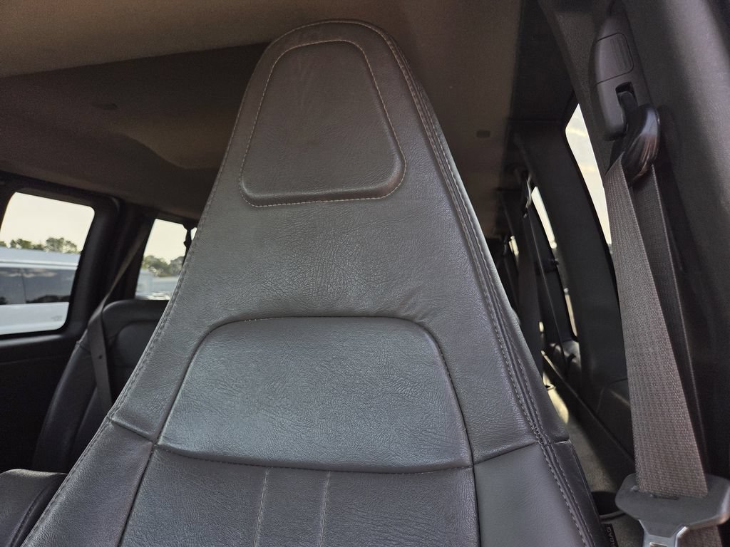 Used 2023 Chevrolet Express 3500 LS RWD image 12