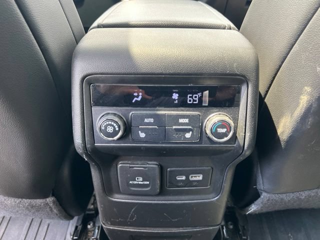 Used 2021 GMC Acadia Denali w/ Denali Ultimate Package AWD/4WD image 21