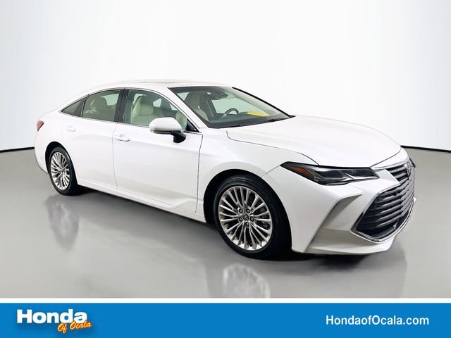 Used 2020 Toyota Avalon Limited image 1