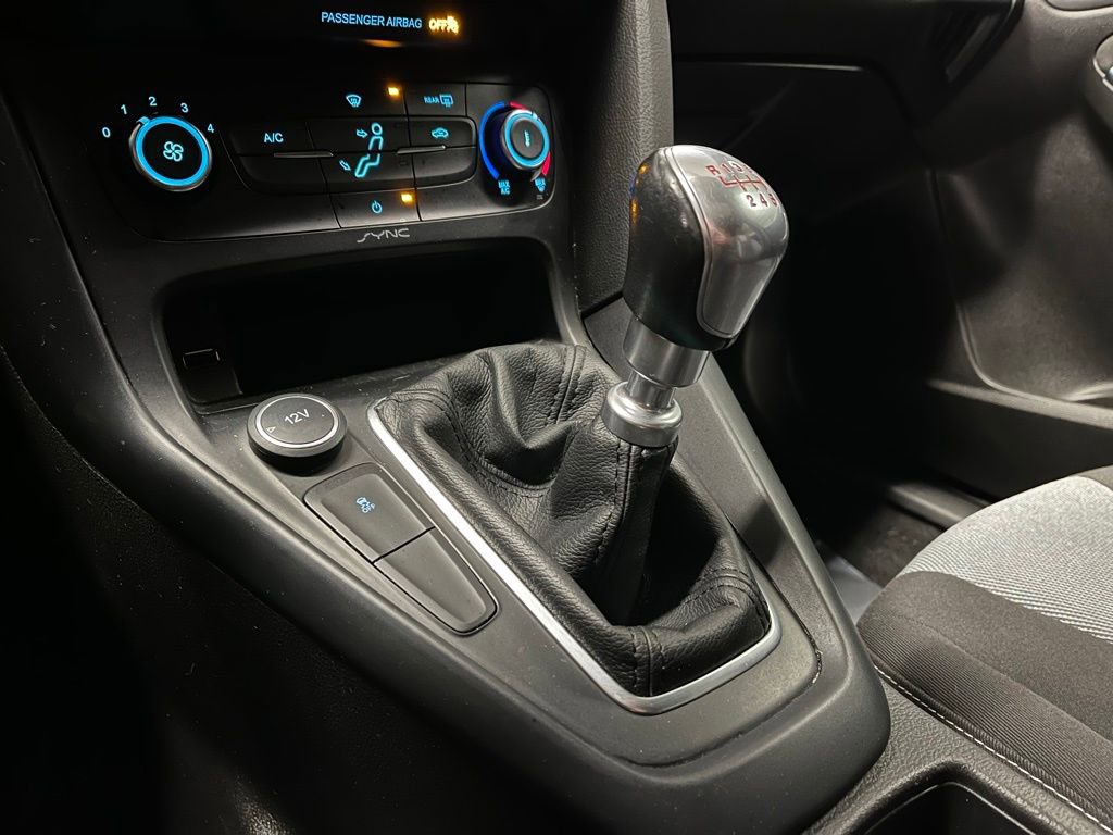 Used 2016 Ford Focus ST image 13