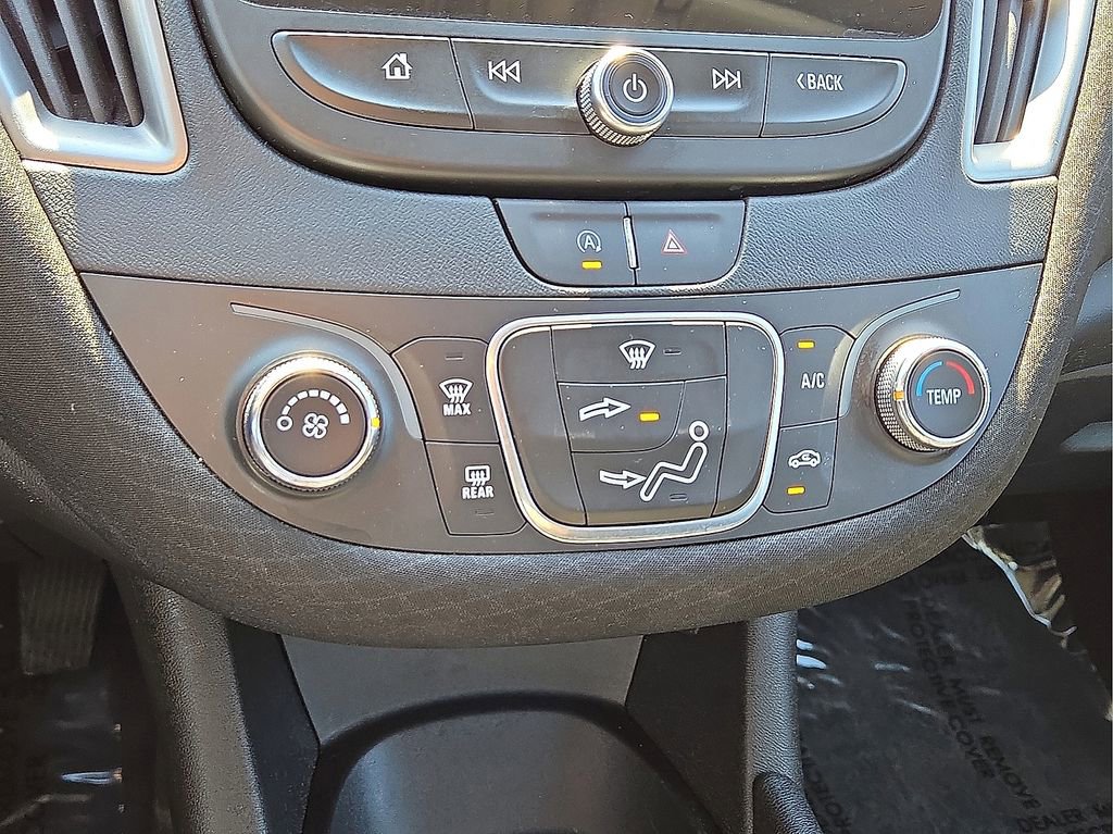 Used 2025 Chevrolet Malibu LS FWD image 28
