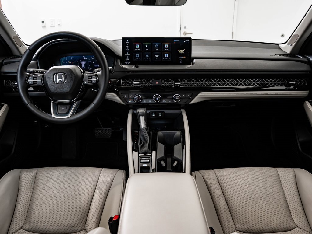 Used 2025 Honda Accord Touring image 33