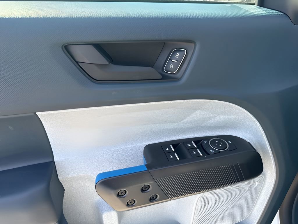 Used 2025 Ford Maverick XLT w/ Equipment Group 302A AWD/4WD image 23