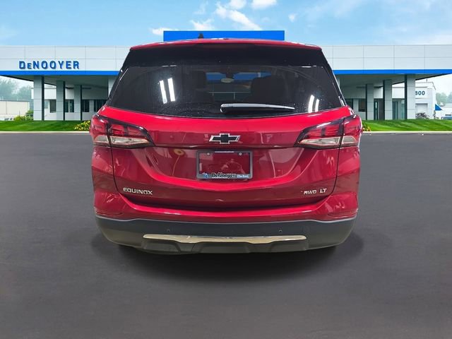 Used 2024 Chevrolet Equinox LT w/ LPO, Floor Liner Package image 9