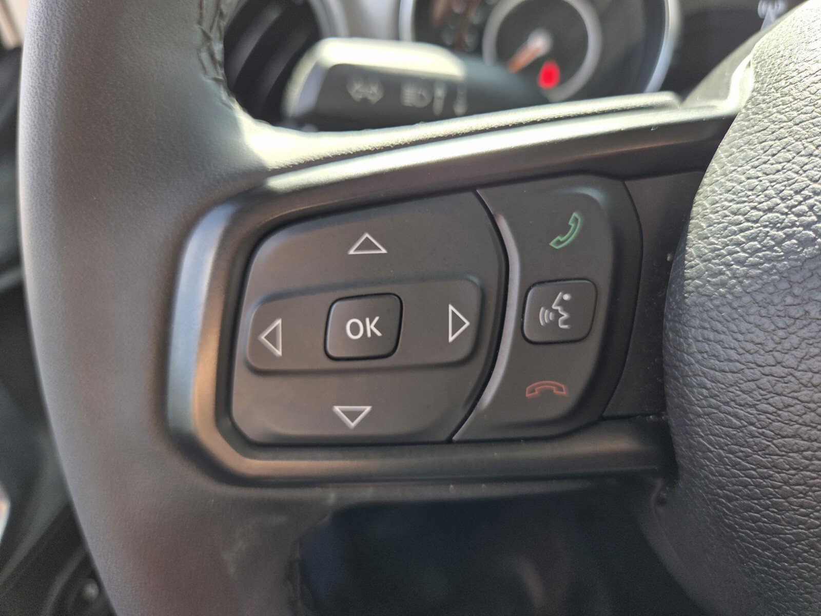 Used 2023 Jeep Gladiator Sport AWD/4WD image 23