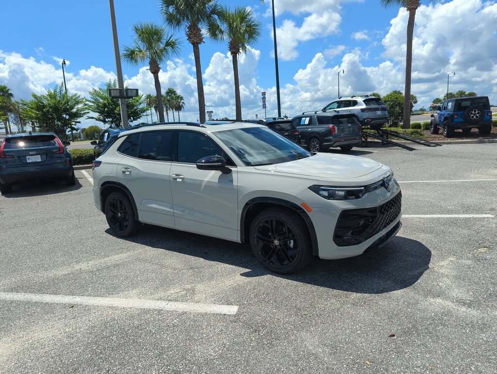 New 2026 Volkswagen Tiguan SE R-Line