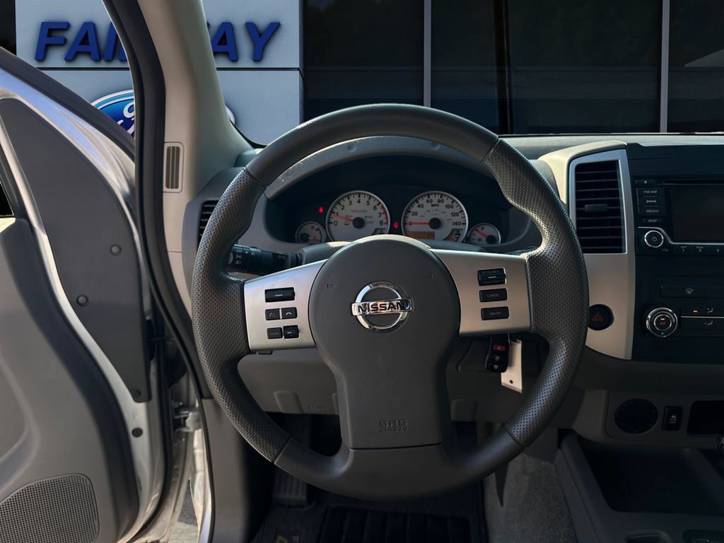 Used 2018 Nissan Frontier SV RWD image 13
