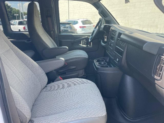 Used 2022 Chevrolet Express 3500 LS RWD image 21