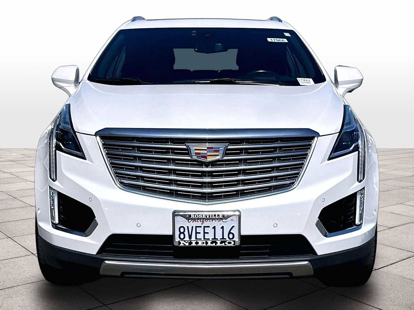 Used 2019 Cadillac XT5 Platinum AWD/4WD image 3