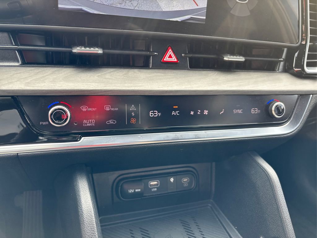 Used 2025 Kia Sportage X-Line w/ Premium Package image 31