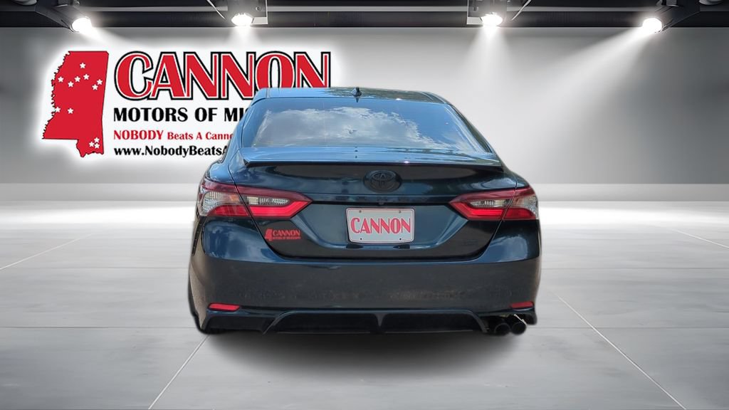 Used 2021 Toyota Camry SE FWD image 6