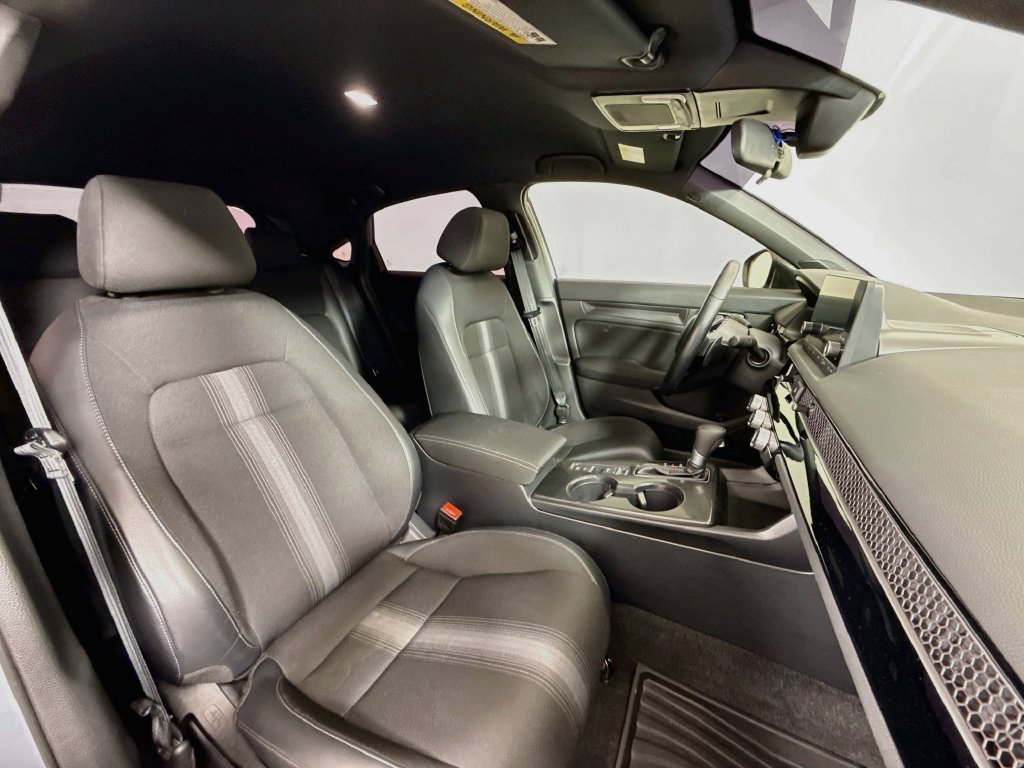 Used 2024 Honda Civic Sport image 25
