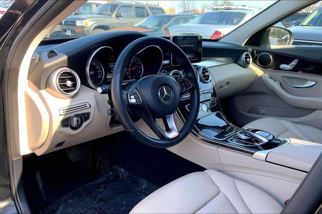 Used 2015 Mercedes-Benz C 300 Sedan image 13