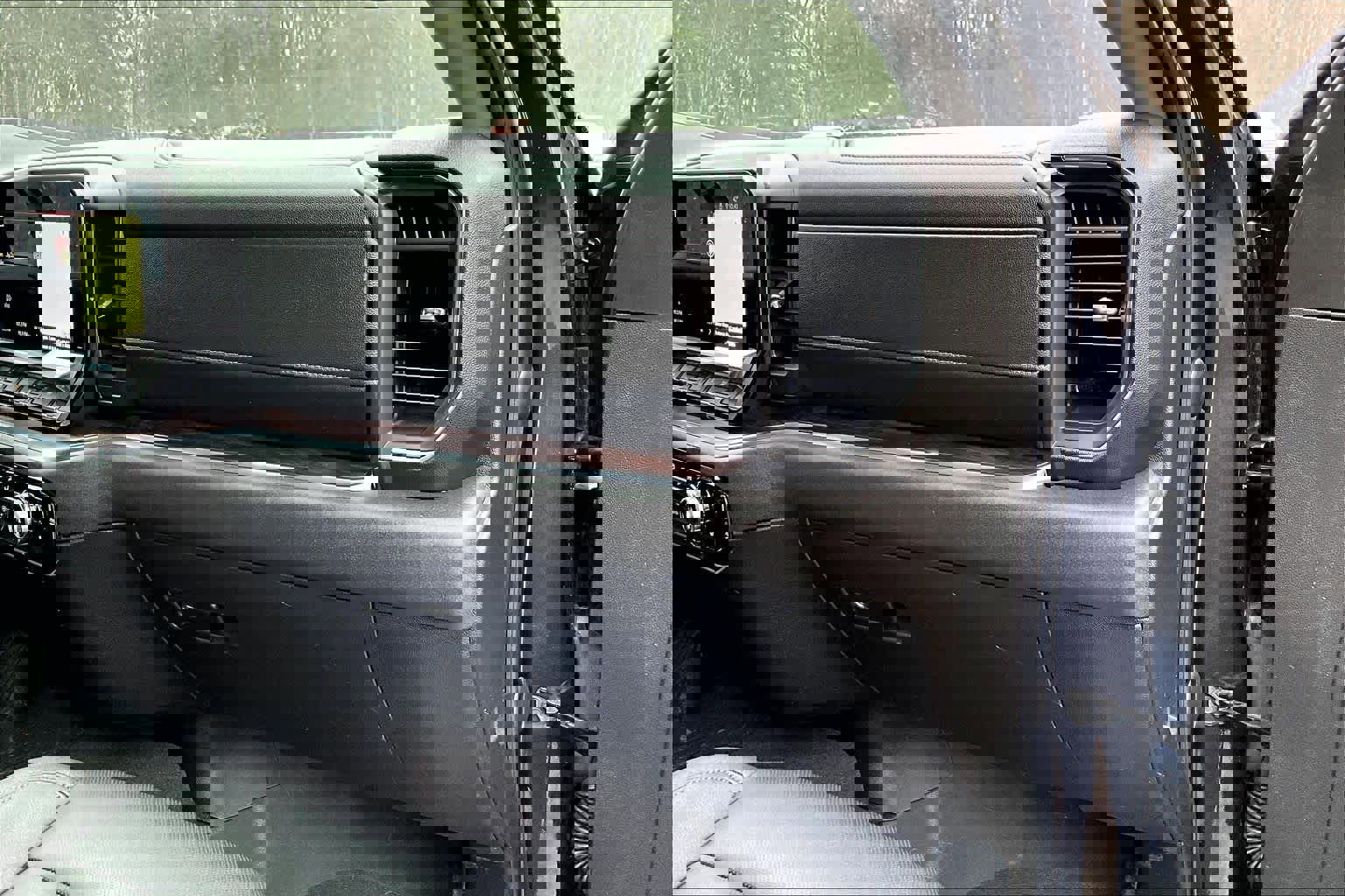 Used 2024 GMC Sierra 1500 SLT image 19