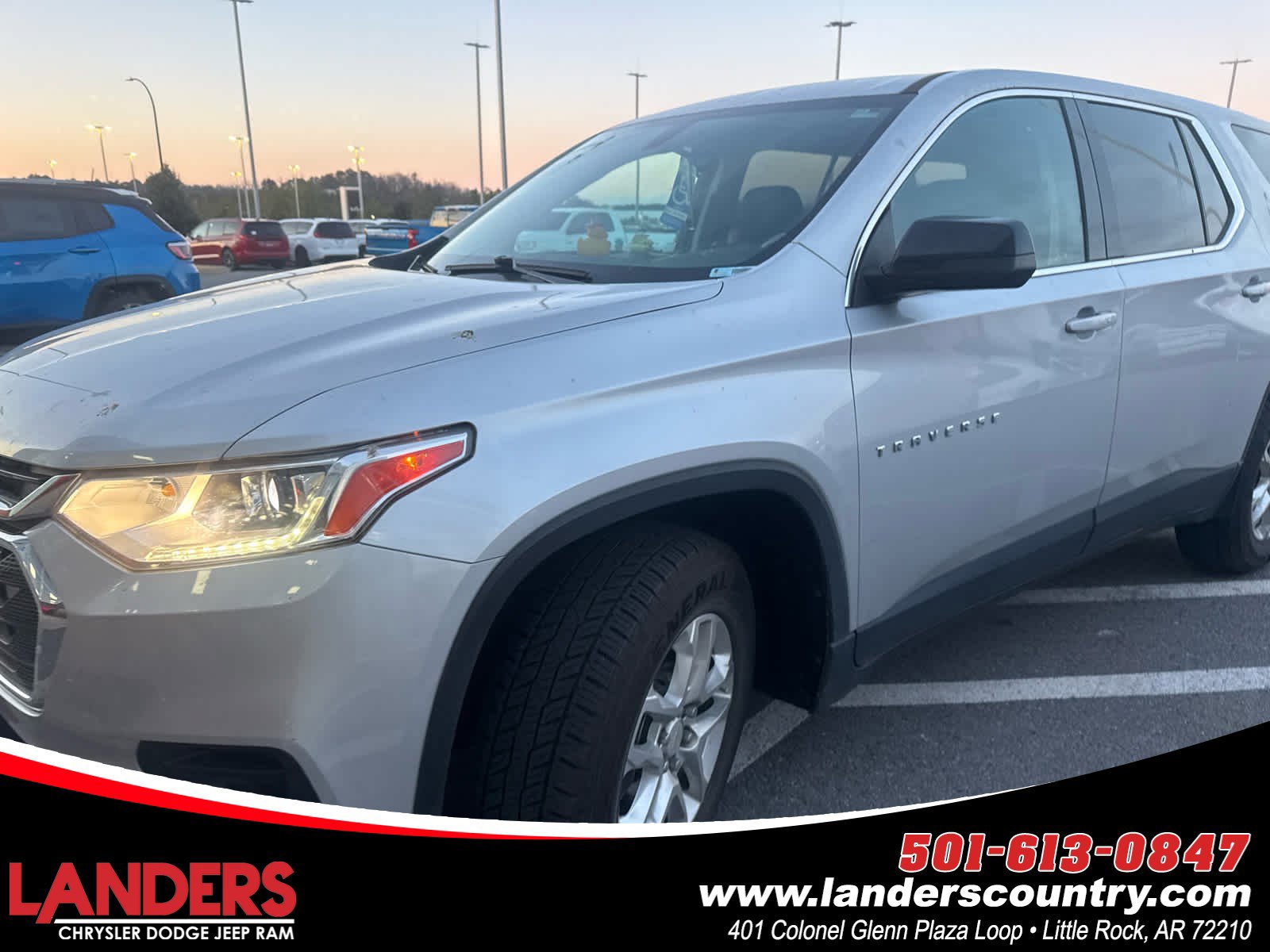 Used 2021 Chevrolet Traverse LS image 1