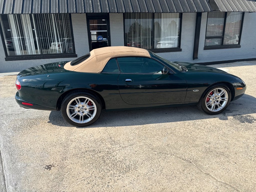 Used 2002 Jaguar XK8 Convertible image 8