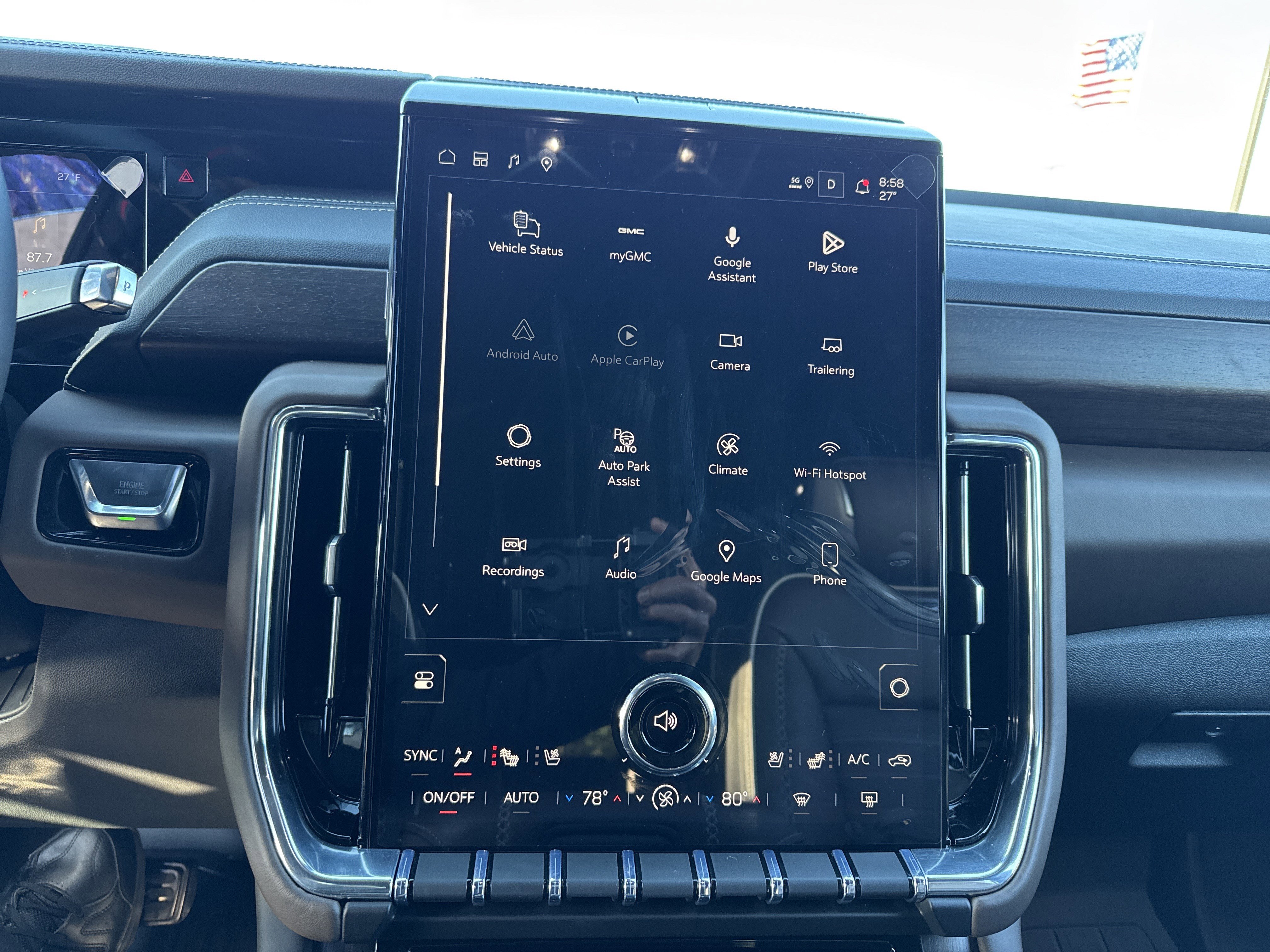 Used 2026 GMC Yukon Denali Ultimate w/ LPO, Floor Liner Package image 24