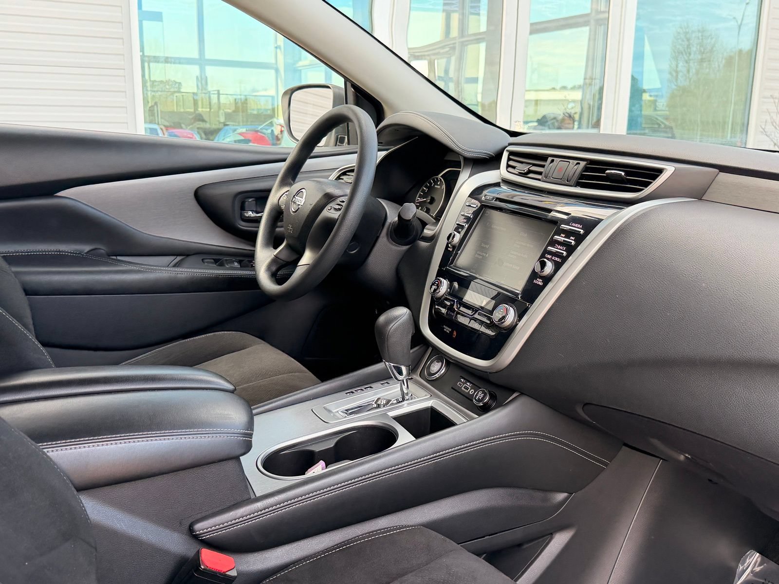Used 2019 Nissan Murano S AWD/4WD image 18