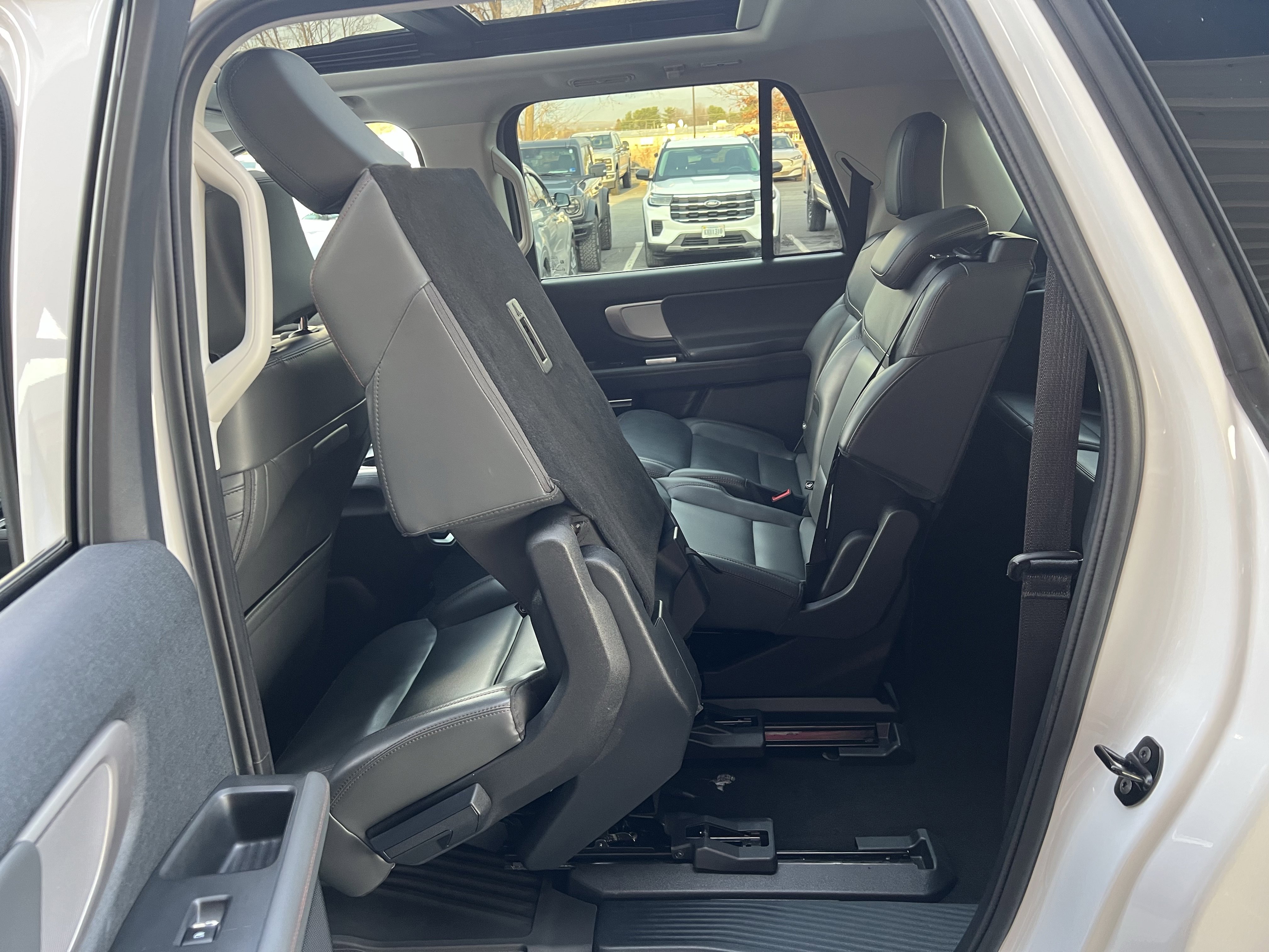 Used 2025 Ford Expedition Max Active AWD/4WD image 24