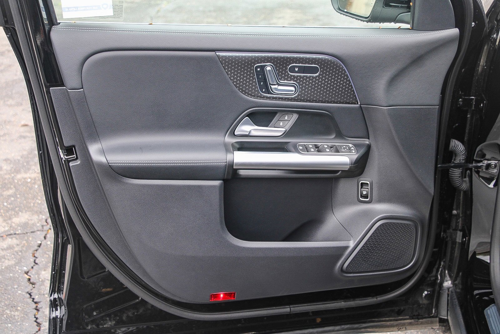 Certified 2025 Mercedes-Benz GLA 250 4MATIC image 18