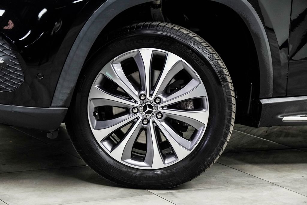 Used 2021 Mercedes-Benz GLE 350 4MATIC image 3