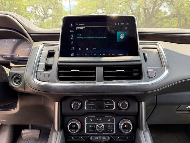 Used 2022 Chevrolet Suburban Z71 w/ Luxury Package AWD/4WD image 13