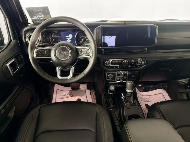 Used 2024 Jeep Wrangler Unlimited Sahara w/ Technology Group AWD/4WD image 22