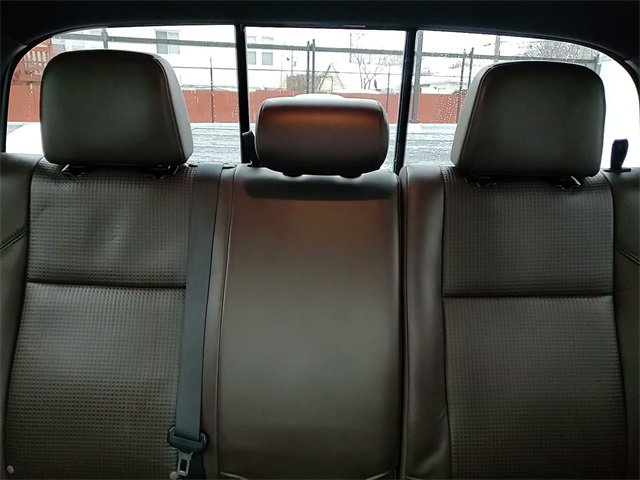 Used 2021 Toyota Tacoma Limited image 21