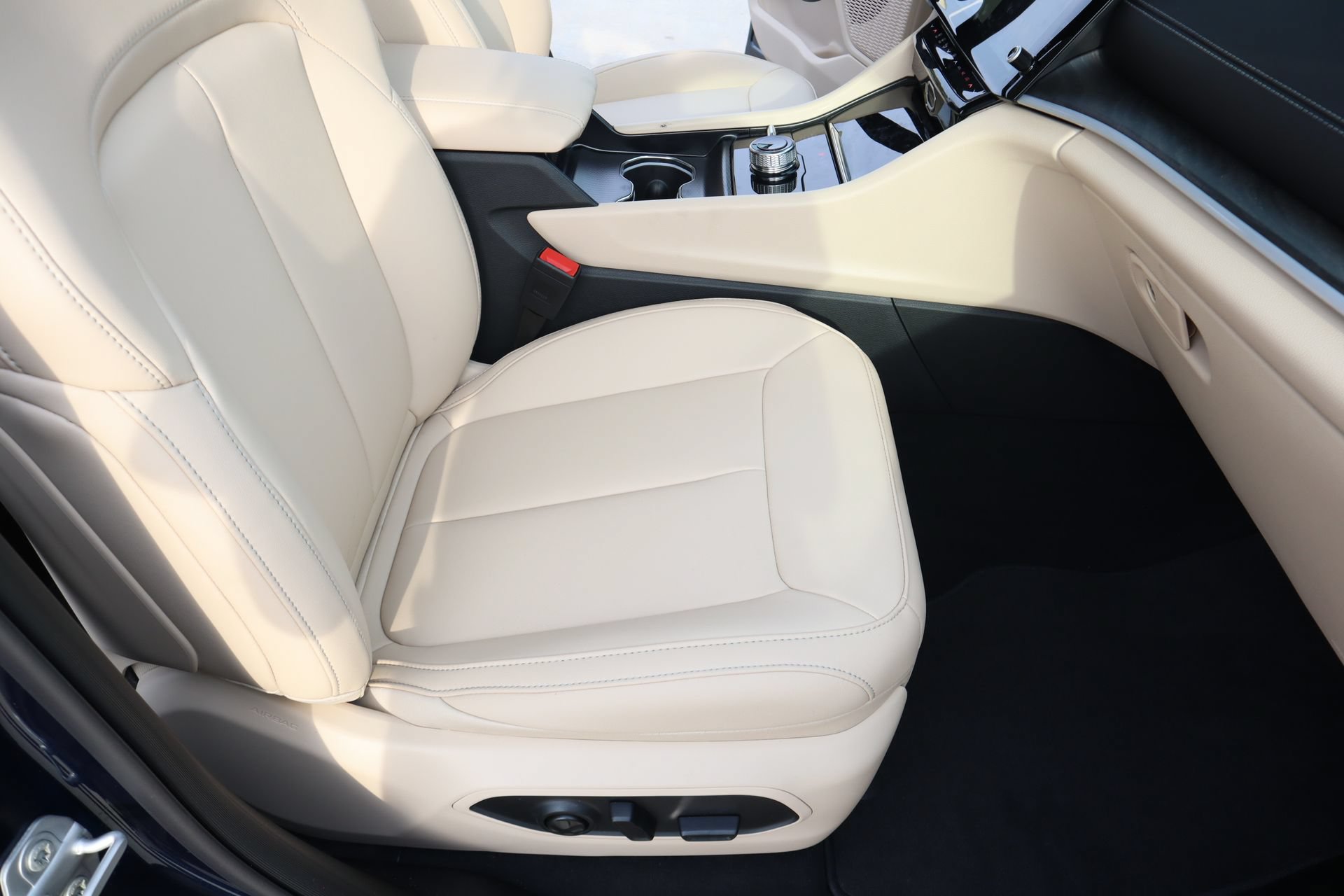 New 2026 Jeep Grand Cherokee Limited AWD/4WD image 14