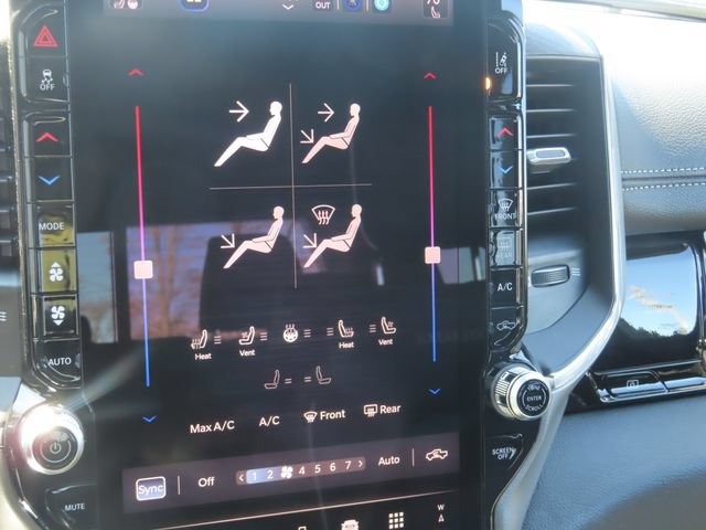 New 2026 RAM 1500 Laramie AWD/4WD image 39