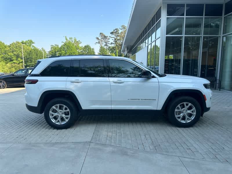 Used 2023 Jeep Grand Cherokee Limited RWD image 9