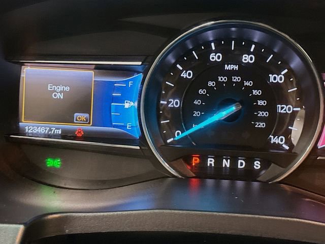 Used 2016 Ford Explorer XLT w/ Equipment Group 201A FWD image 12