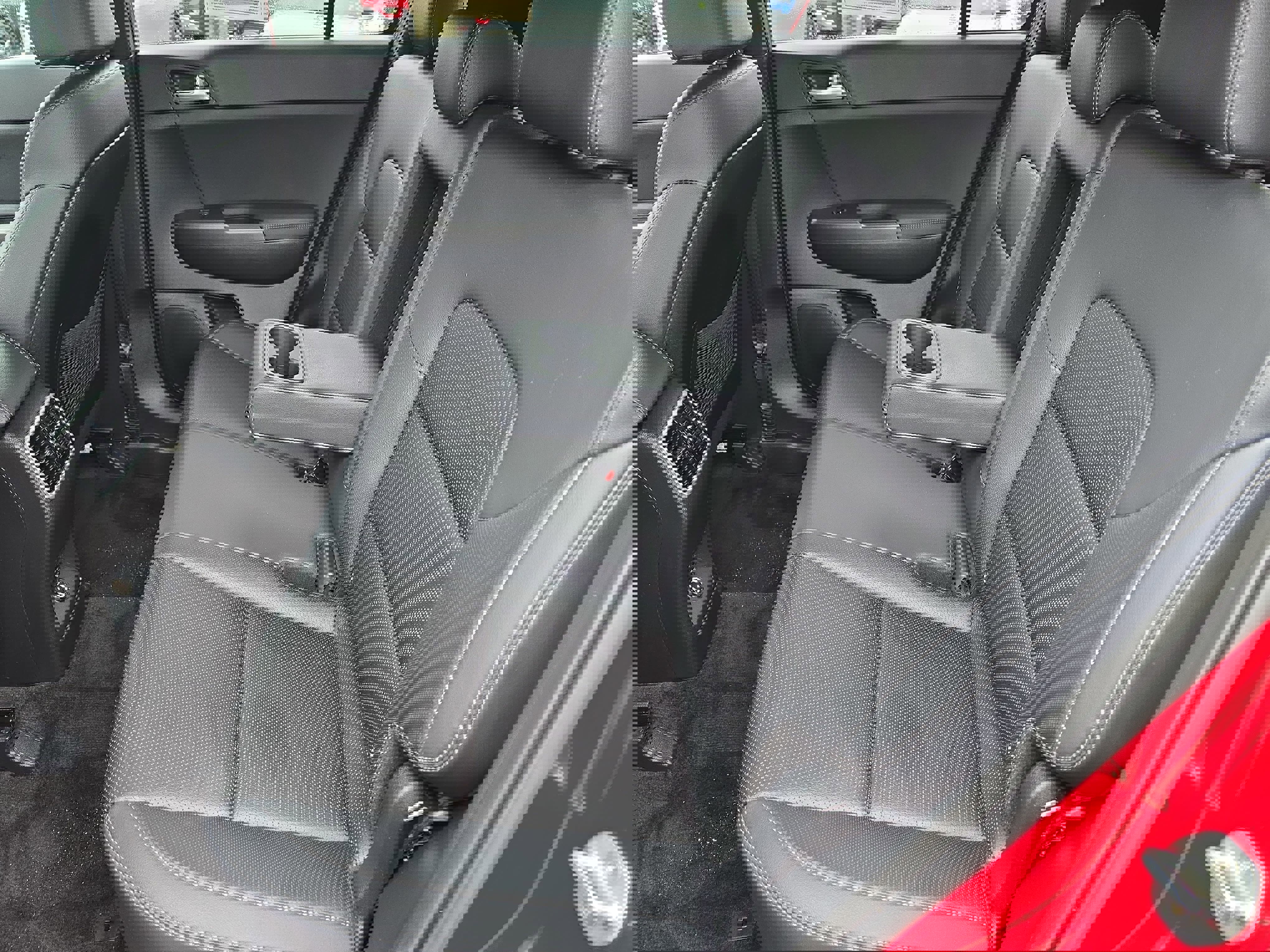 Used 2022 Kia Sportage Nightfall Edition image 14