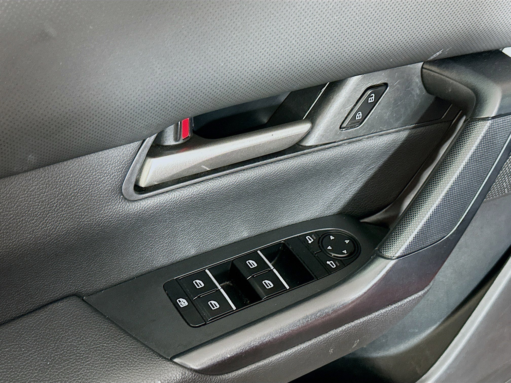 Used 2024 MAZDA CX-50 AWD 2.5 S w/ Preferred Package image 15