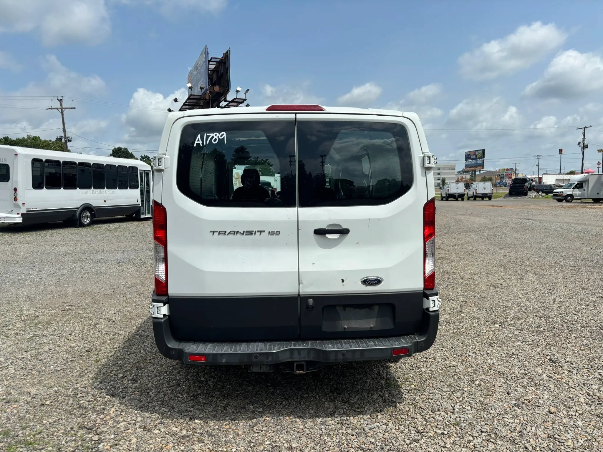Used 2016 Ford Transit 150 130 Low Roof RWD image 4