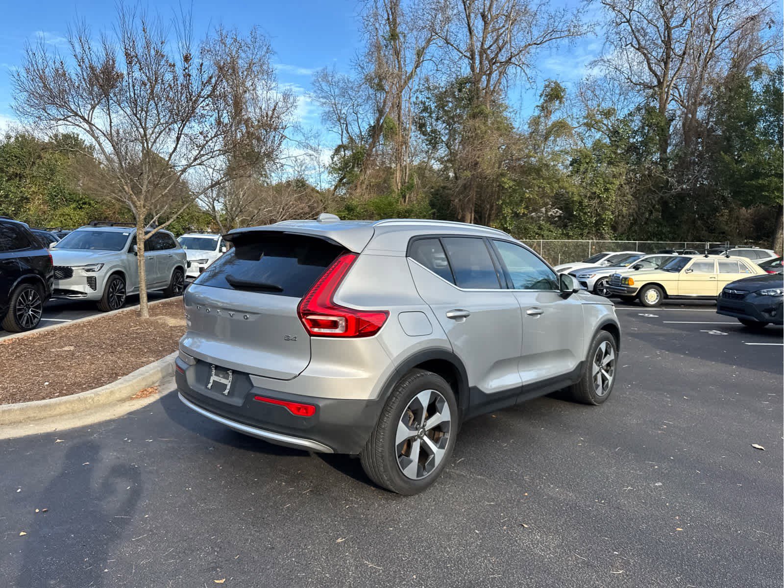 Certified 2023 Volvo XC40 B4 Plus w/ Driver Assist Package image 54