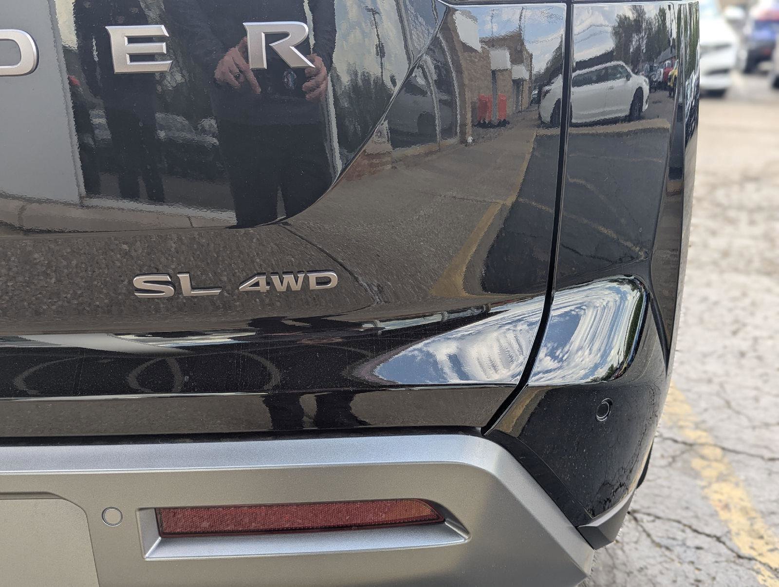 New 2026 Nissan Pathfinder SL AWD/4WD image 11