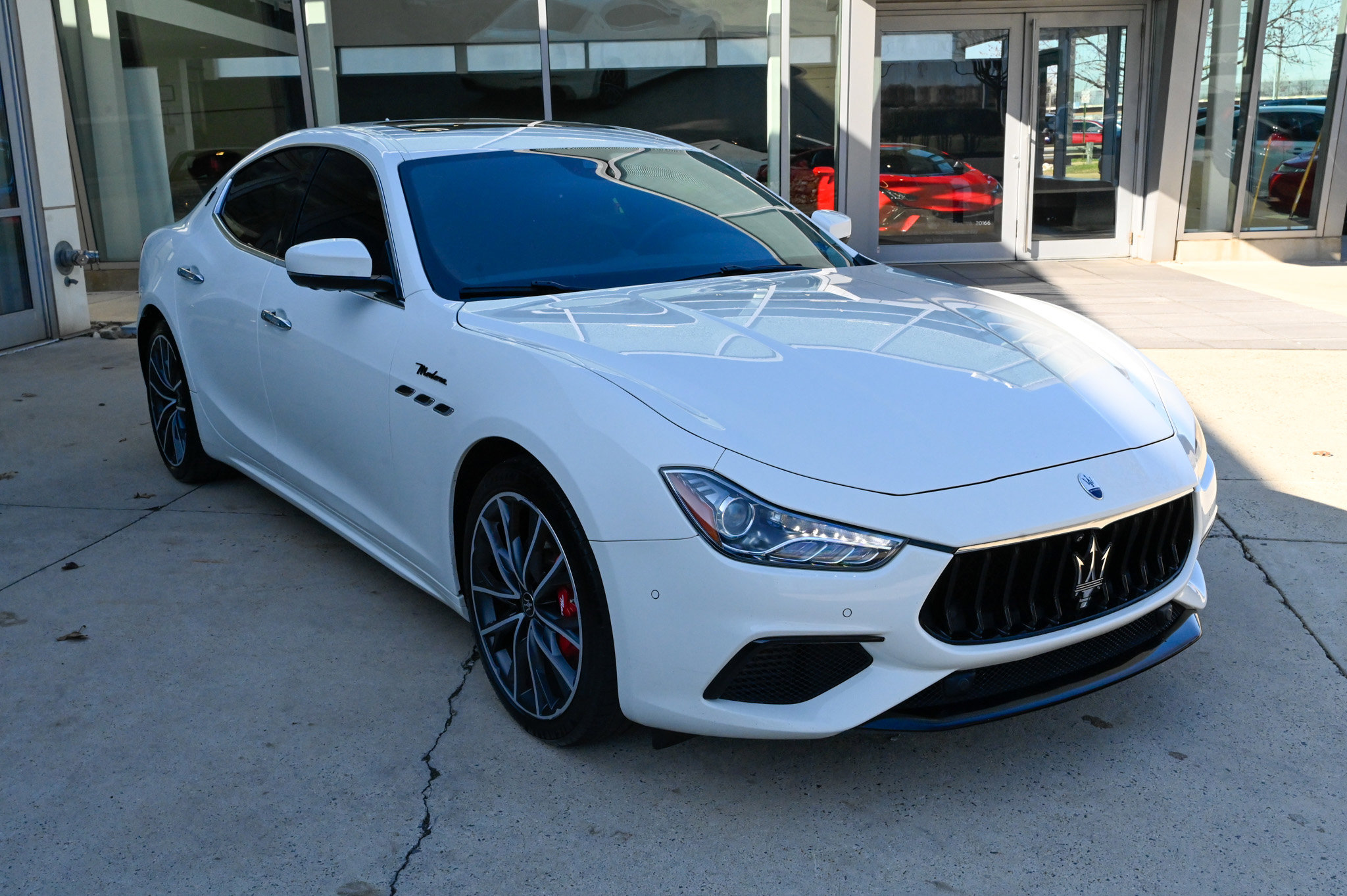 Used 2022 Maserati Ghibli Modena Q4 image 3
