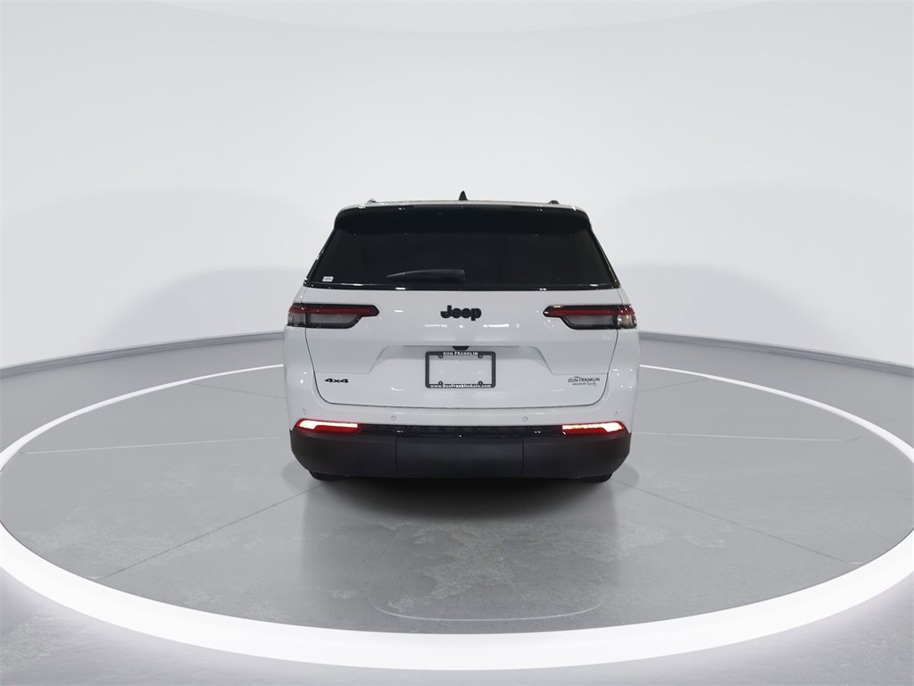 Used 2025 Jeep Grand Cherokee L Altitude image 7