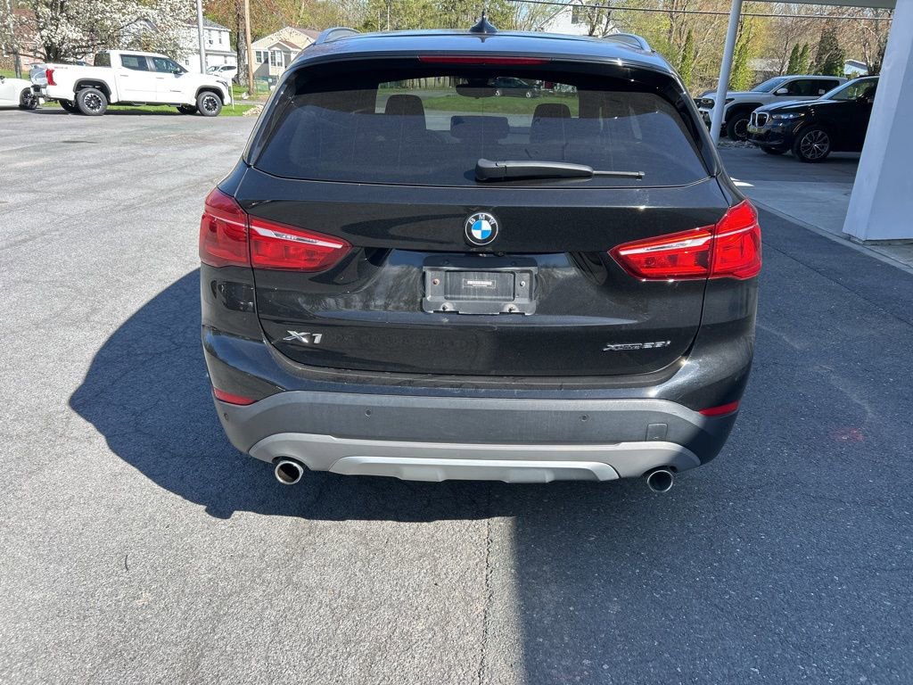 Used 2019 BMW X1 xDrive28i w/ Convenience Package image 4