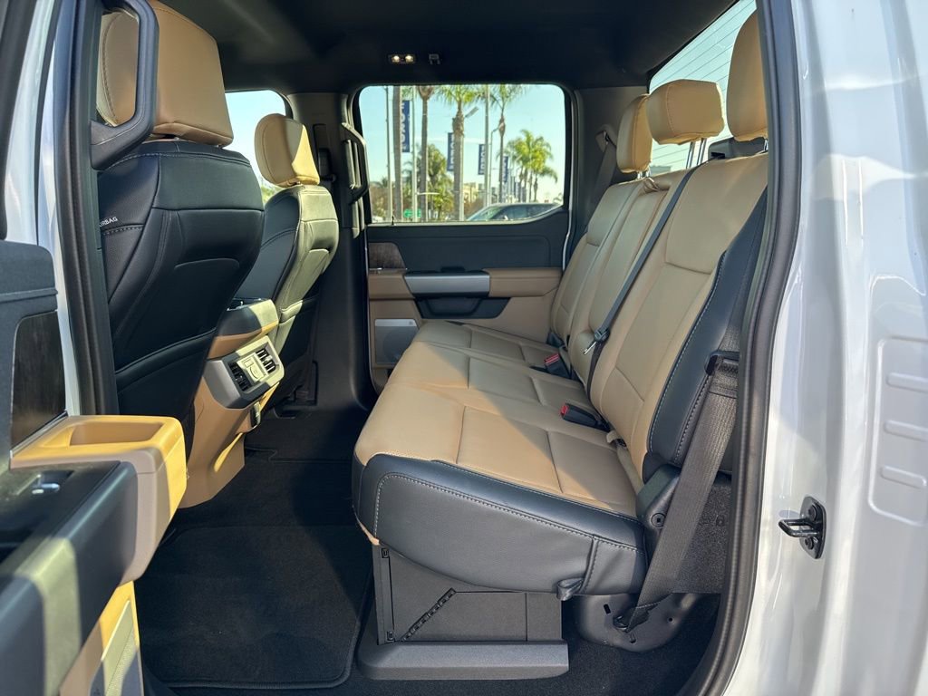 Used 2026 Ford F450 Lariat w/ FX4 Off-Road Package image 16