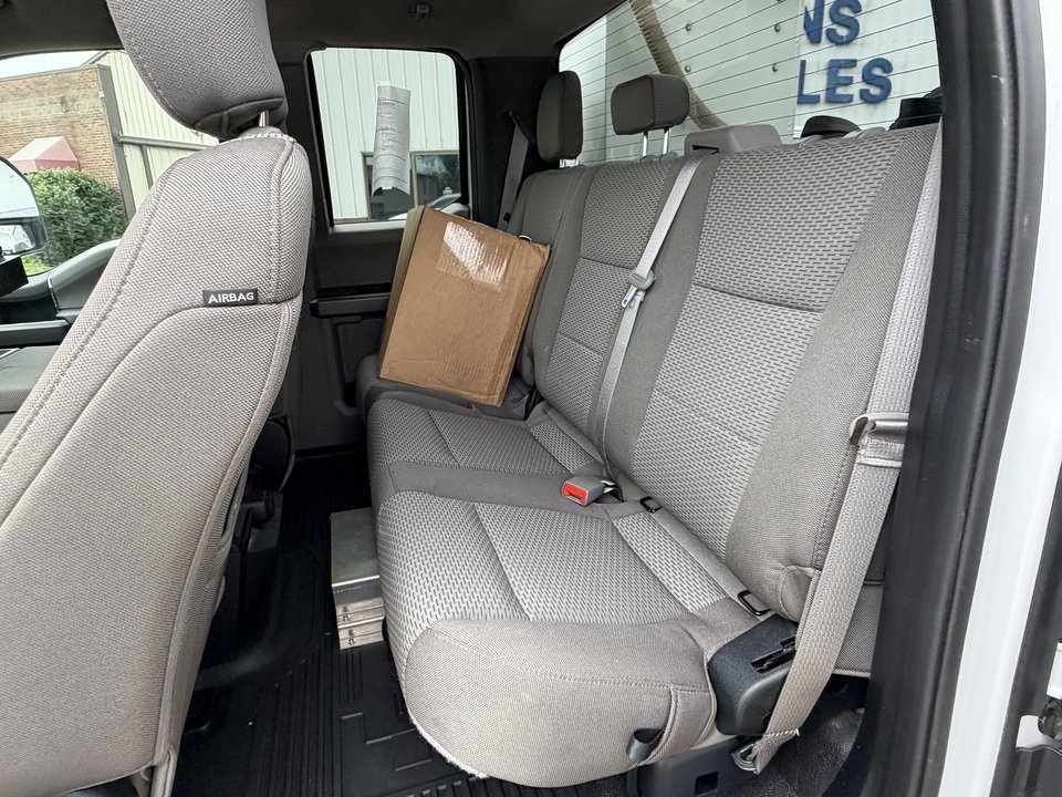 Used 2019 Ford F550 4x4 SuperCab Super Duty w/ XLT Value Package image 13